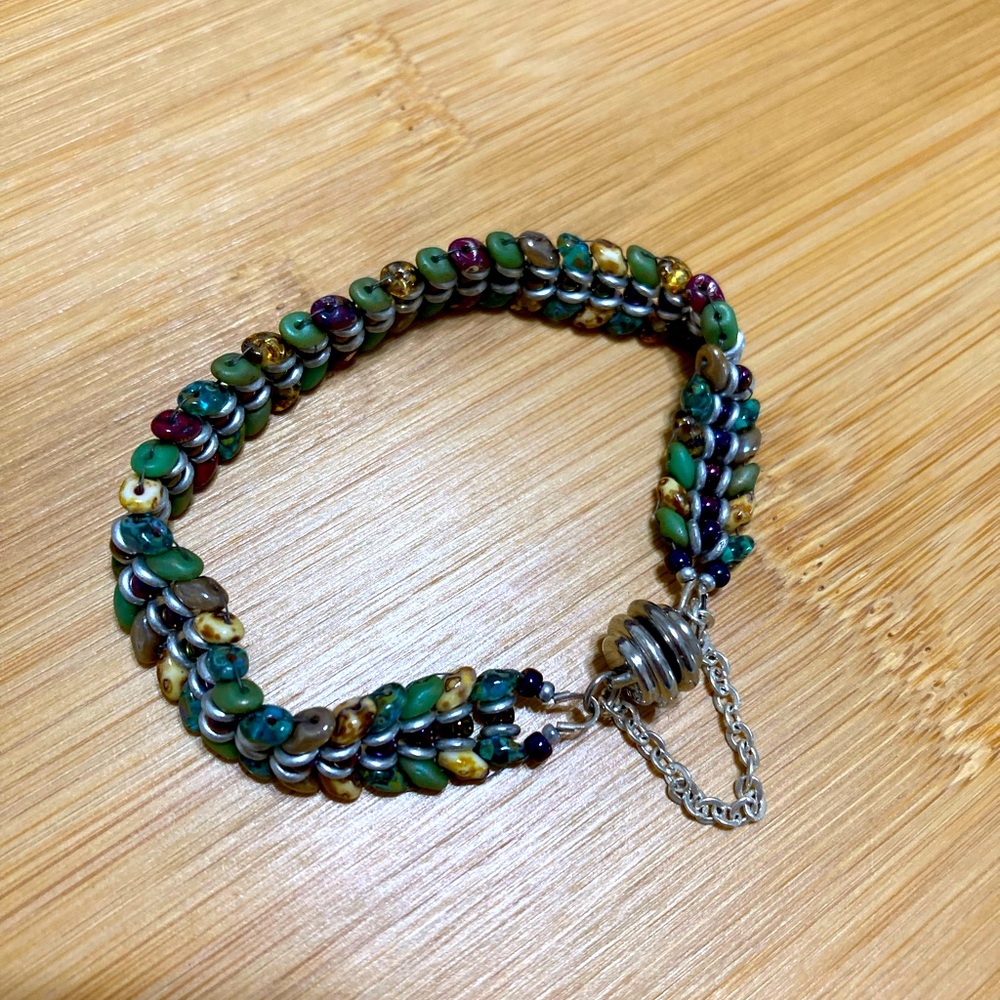 Multicolored bracelet and earrings set 🤎